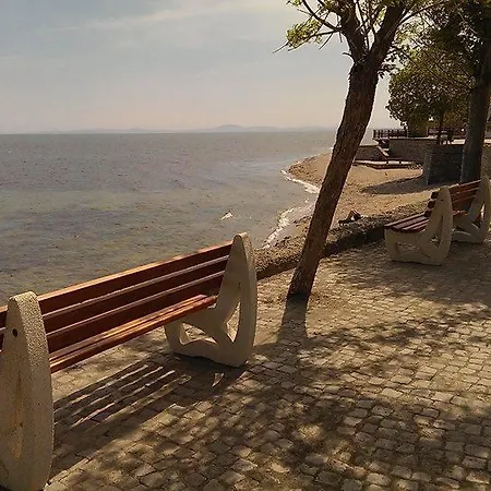 فندق Topalovi نيسيبار